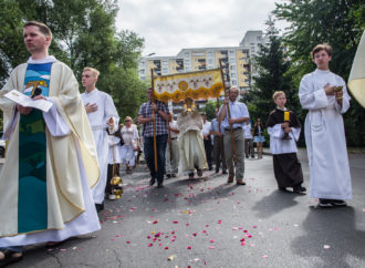 Boże Ciało. Procesje wiernych przeszły ulicami miasta