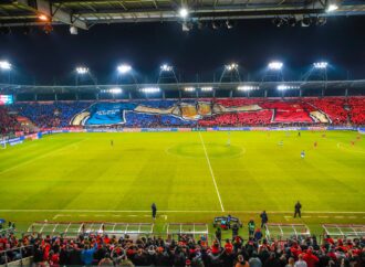 Było święto na trybunach. Kulisy meczu Widzew Łódź – Ruch Chorzów