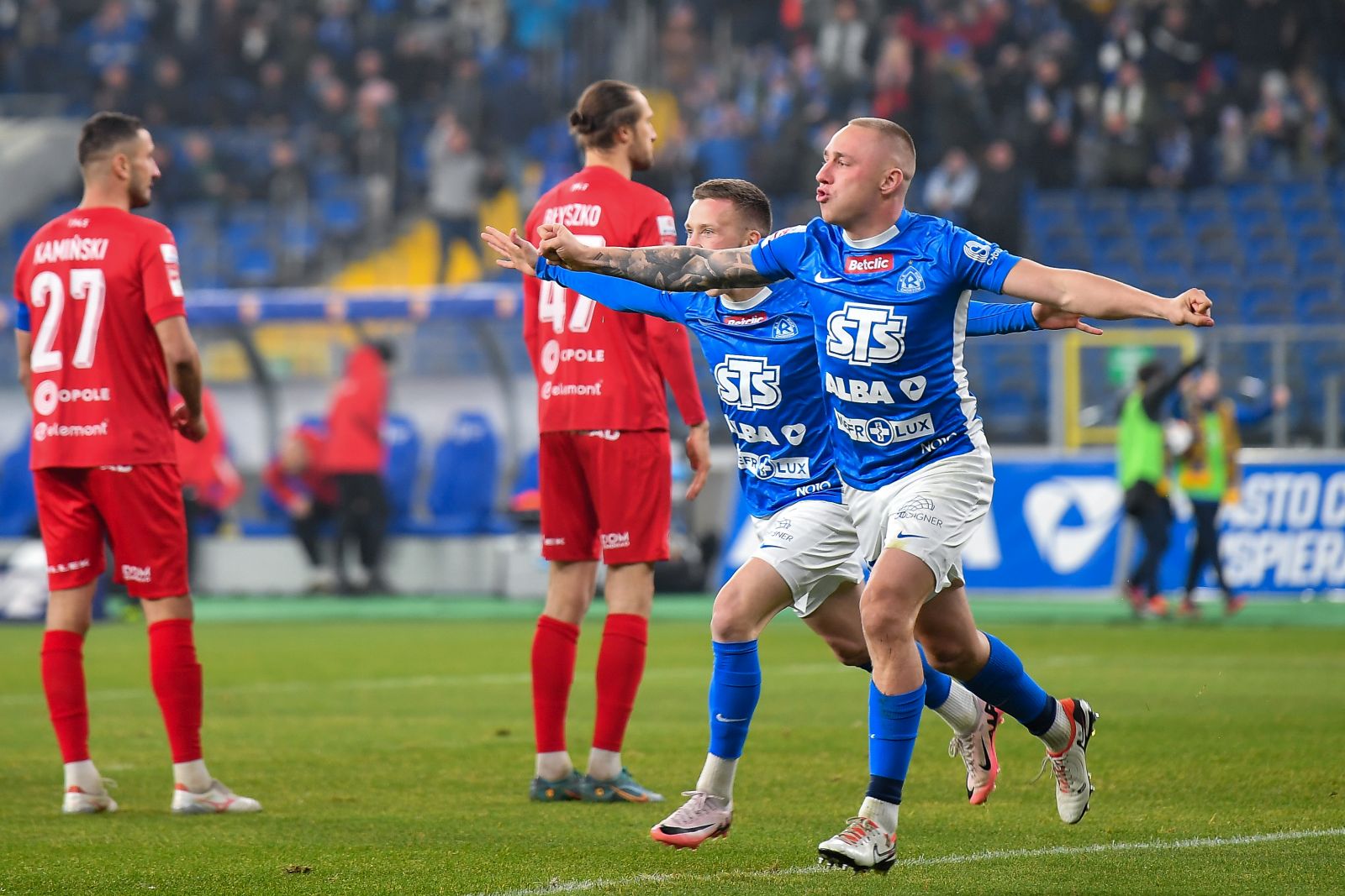 6:0 dla „Niebieskich”! Odra zdemolowana na Stadionie Śląskim